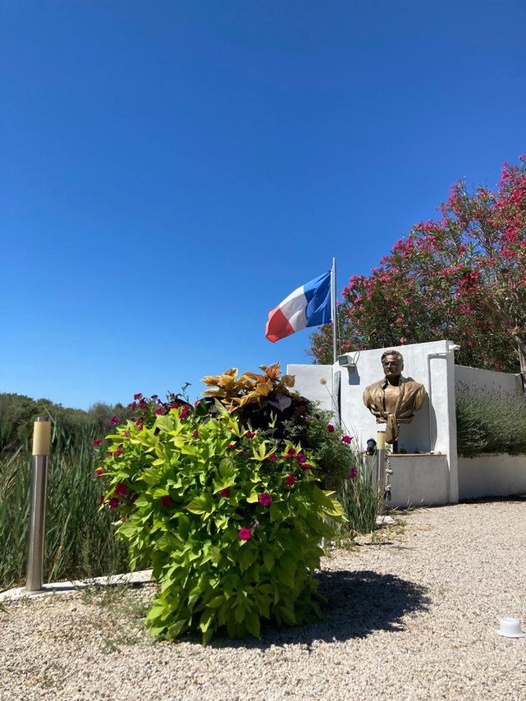 Mas De La Pie Villa Saintes-Maries-de-la-Mer Exteriör bild